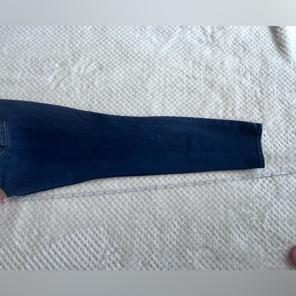 American Eagle Outfitters Dark Wash Jeans - Picture 7 of 9
